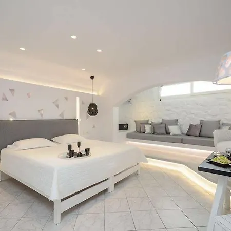 Apartment Evilion *